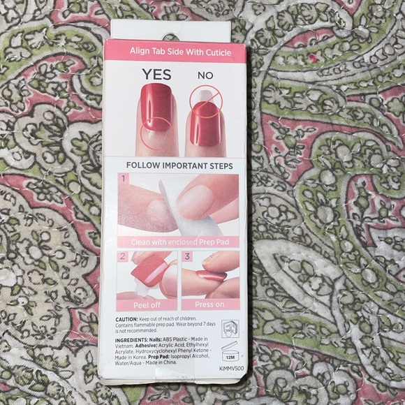 Bnib impress press-on manicure medium length. No glue needed. - Picture 2 of 6